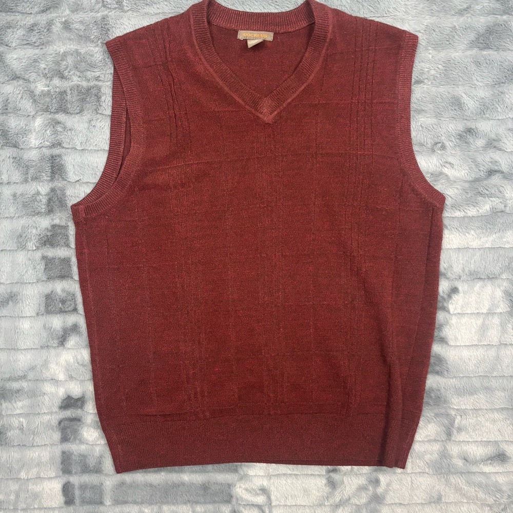 Dockers Mens Burgundy V-Neck Sweater Vest Maroon Grid Knit Size Medium 8044